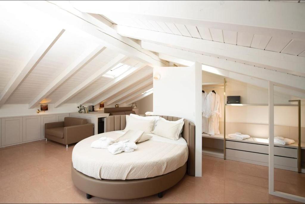 Hotel Lady Mary Milano Marittima Esterno foto