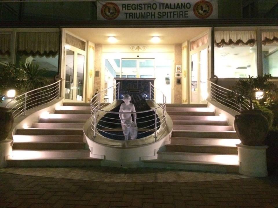 Hotel Lady Mary Milano Marittima Esterno foto