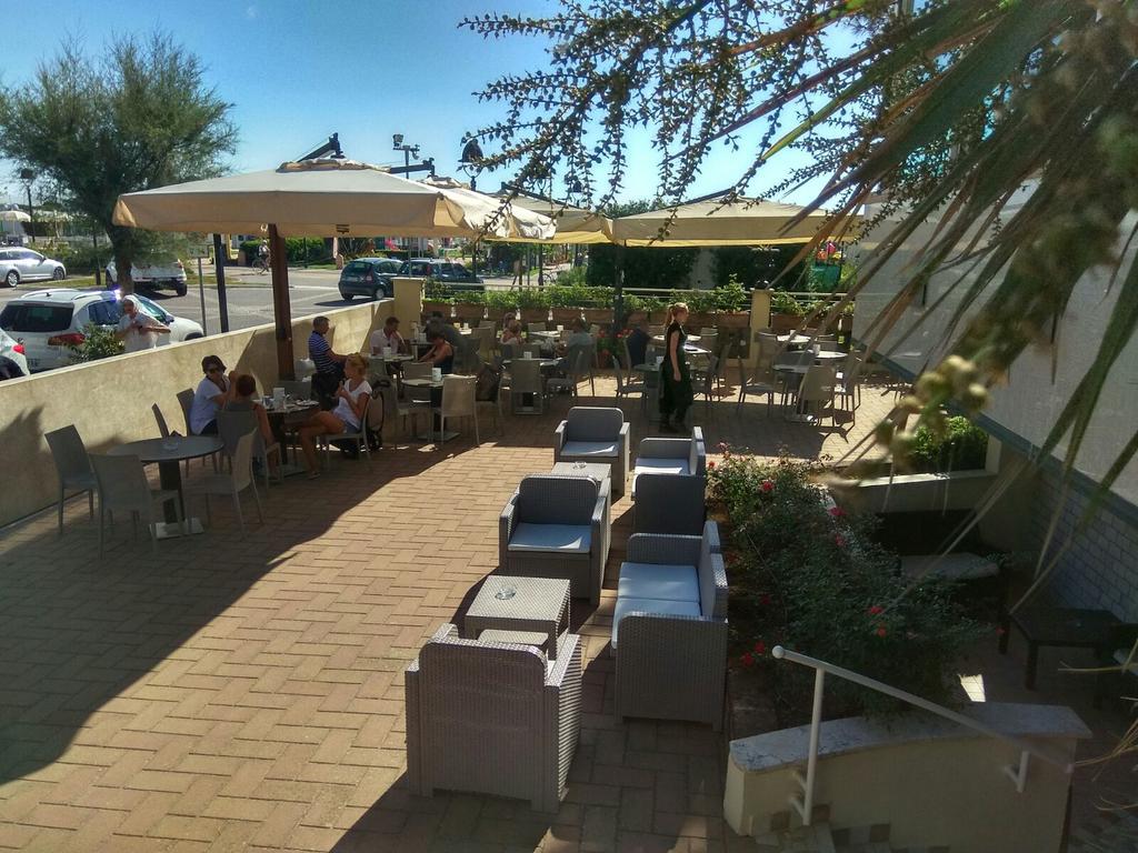 Hotel Lady Mary Milano Marittima Esterno foto