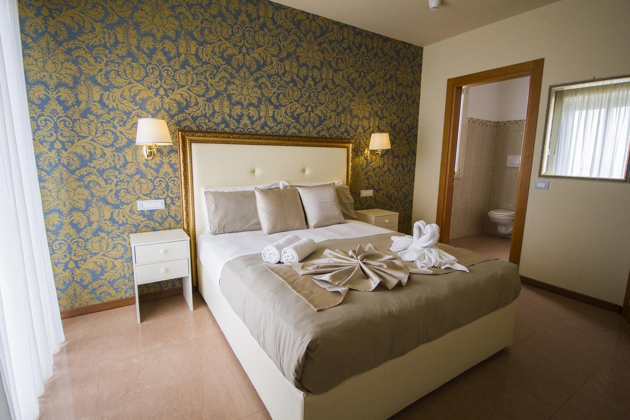 Hotel Lady Mary Milano Marittima Esterno foto
