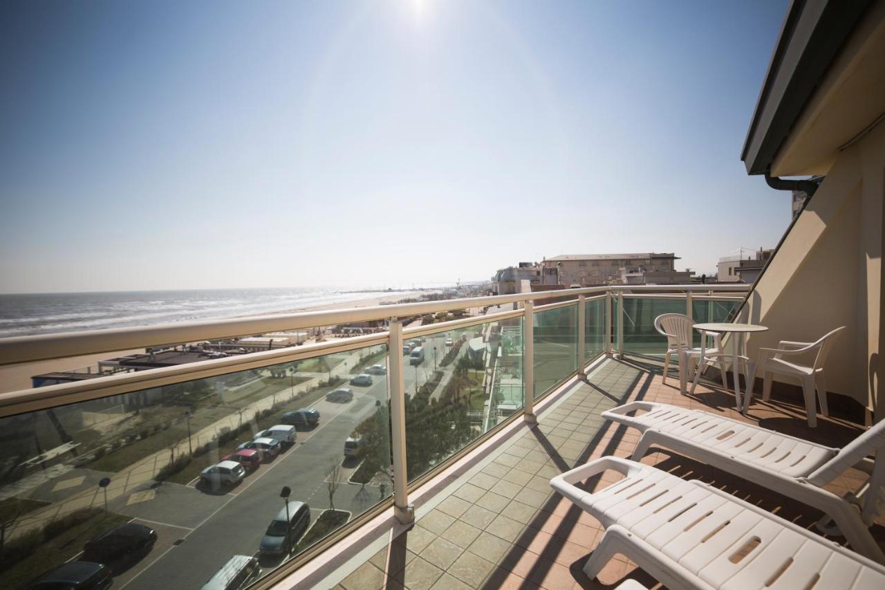 Hotel Lady Mary Milano Marittima Esterno foto