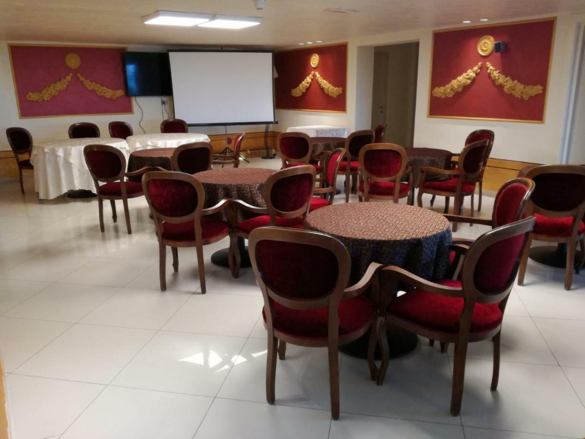 Hotel Lady Mary Milano Marittima Esterno foto